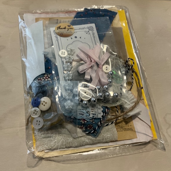 SLOW STITCHING KIT, JUNK JOURNAL, SCRAPBOOKING SUPPLIES & SNIPPET, OVER …8 - Picture 2 of 5